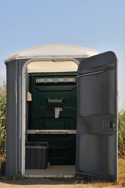 Best Porta potty rental near me  in De Witt, NY